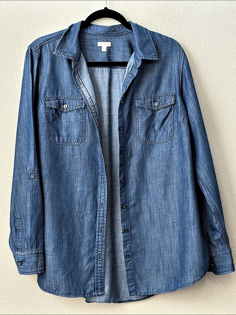 Talbots Denim Modern Classic Shirt Denim Button Down Shirt in Blue Large Like